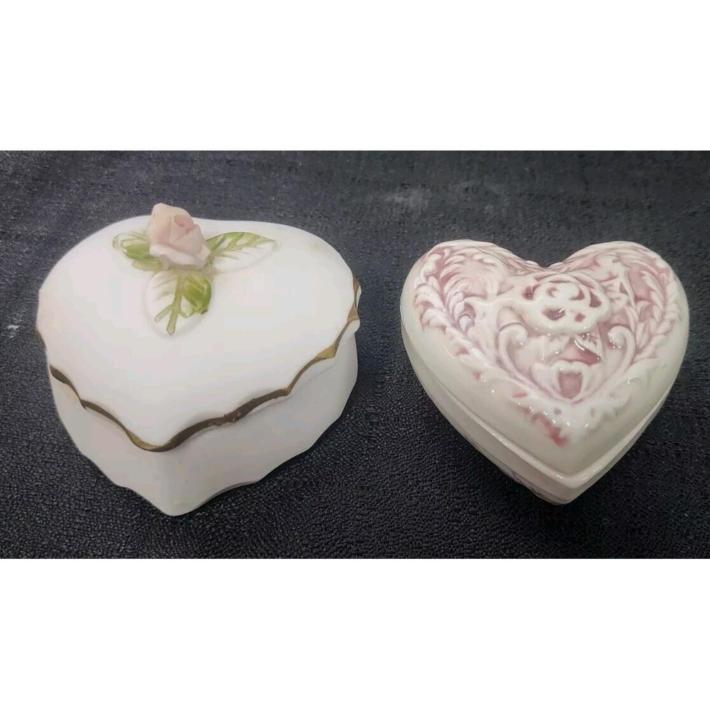Vintage Floral Heart Shape Ceramic Jewelry Trinket Box Porcelain Gold Trim